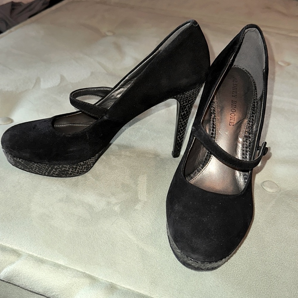 Black High Heels